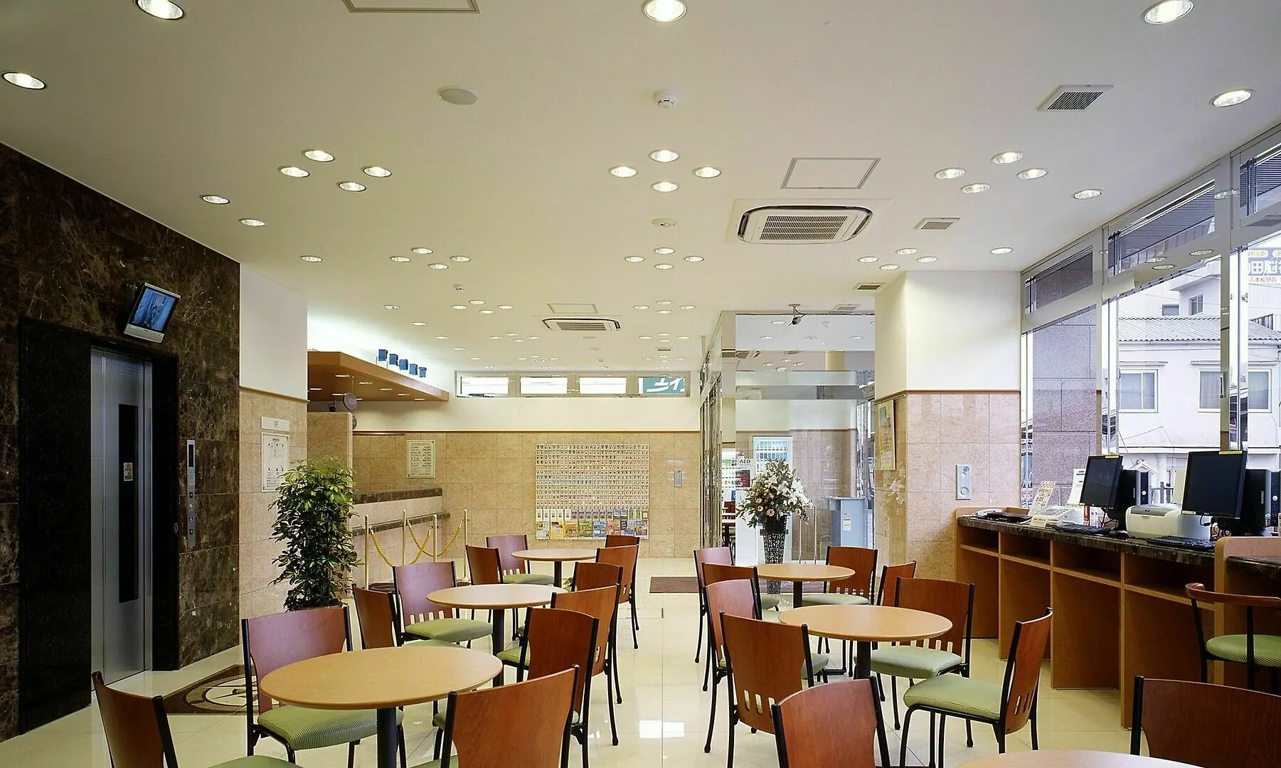 Toyoko Inn Tokyo Otsuka-Eki Kita-Guchi No 1