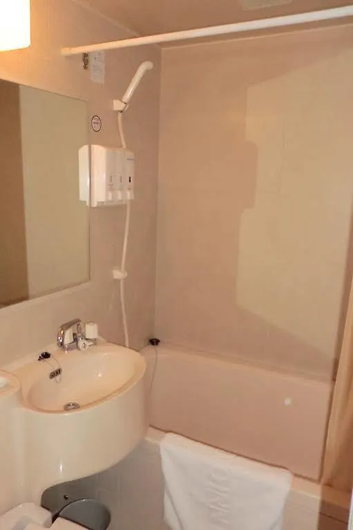 Toyoko Inn Tokyo Otsuka-Eki Kita-Guchi No 1 3*,